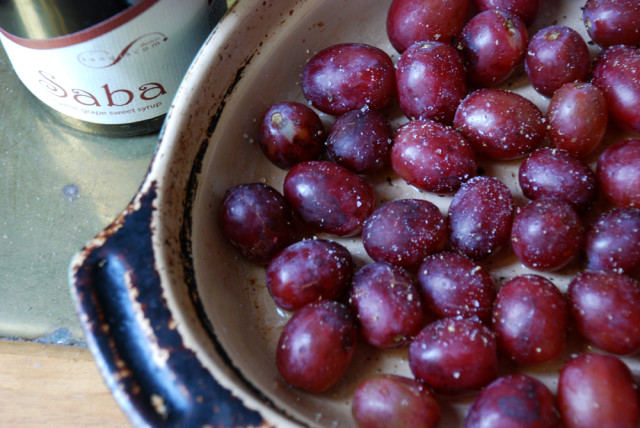 roasted-grapes-with-saba-uncooked