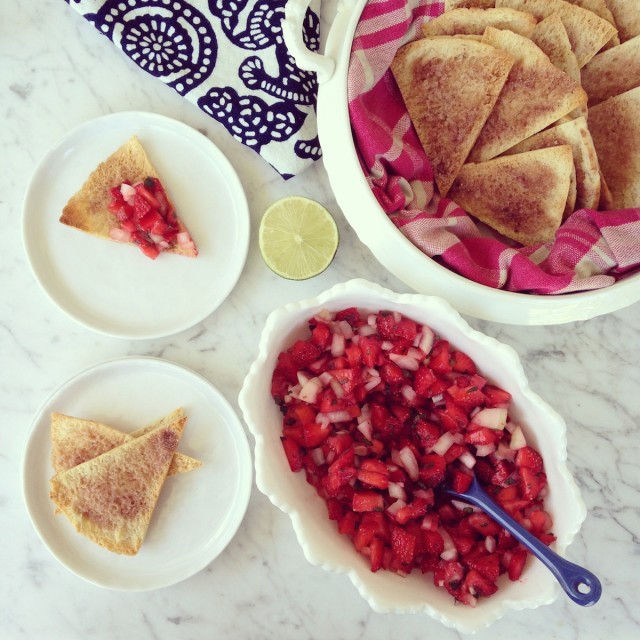 Strawberry Salsa and Sugared Pita Chips from The Coastal Table instagram | tiny farmhouse