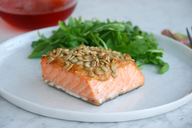 roasted-salmon-with-peanut-sauce 4 | tinyfarmhouse